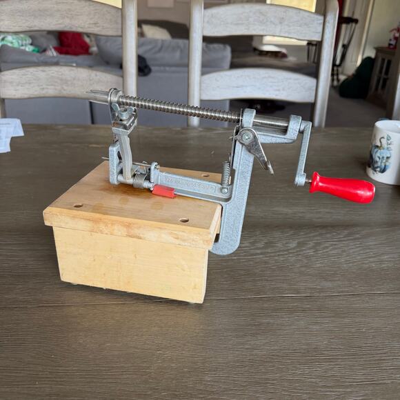 Pampered Chef Other - Pampered Chef APCS Apple Peeler Corer Slicer with Wood Block Stand